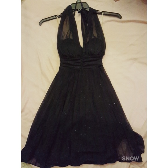 BLACK DRESS - Picture 1 of 4